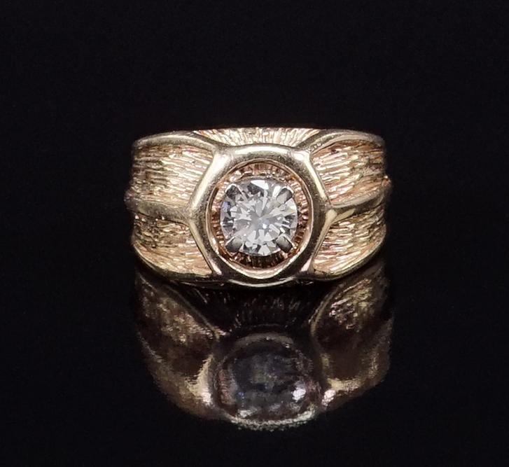 A Diamond Ring. (1 of 2)