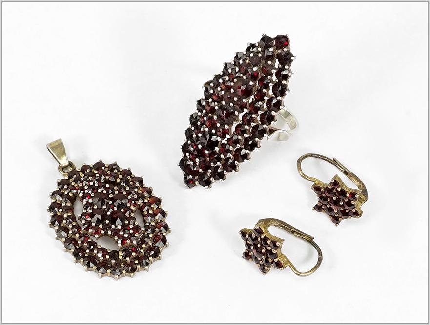 A Collection of Garnet Jewelry. (1 of 1)