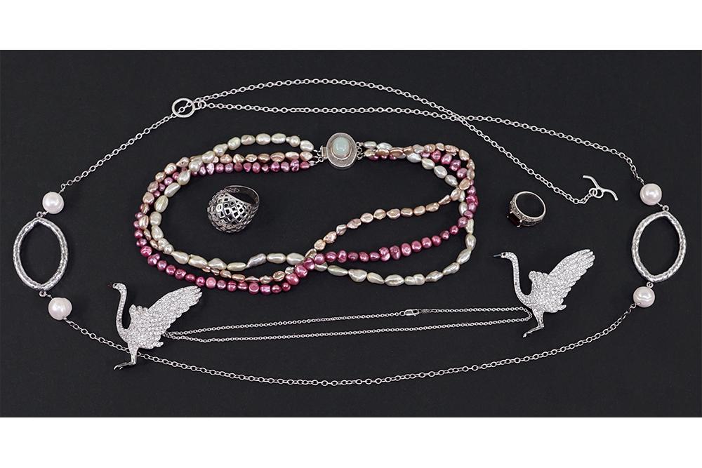 A Collection og Sterling Silver Jewelry. (1 of 1)