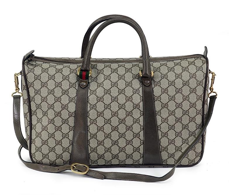 A Gucci Hangbag. (1 of 7)