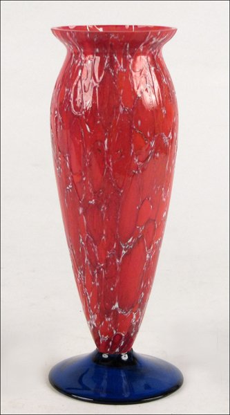WHITE, RED, AND COBALT ART GLASS FOOTED VASE ATTRIBUTED: WHITE, RED, AND COBALT ART GLASS FOOTED VASE ATTRIBUTED TO LOETZ. Circa 1920 Height: 8"