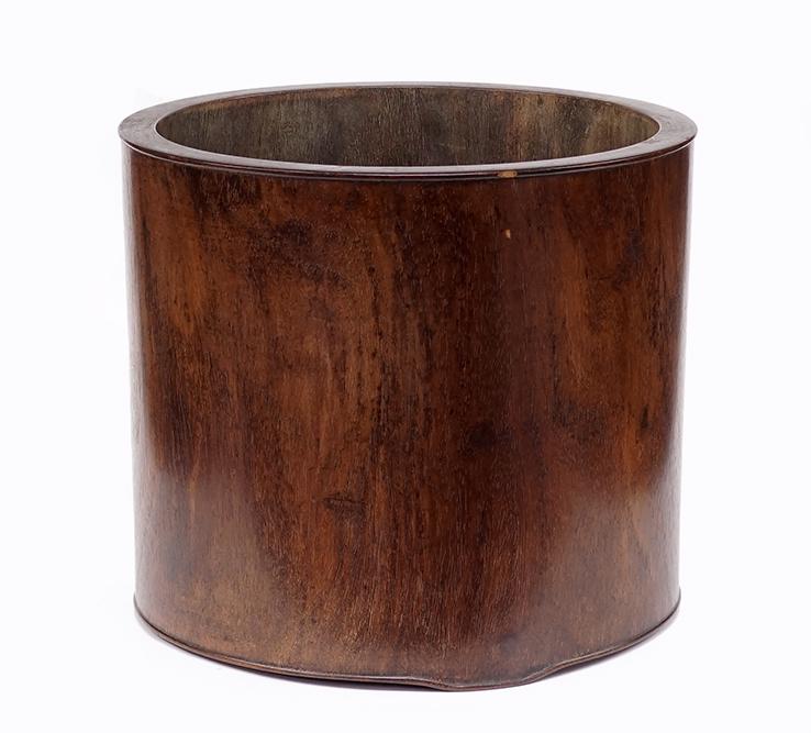 A Chinese Scroll Pot.: A Chinese Scroll Pot. Possibly huanghali 7 3/4" x 9 1/4"