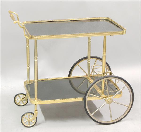 BRASS AND GLASS BAR CART.: BRASS AND GLASS BAR CART. H: 32.5" W: 33" D: 19"
