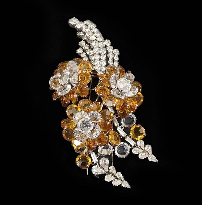 A French Fur Clip. (1 of 6)