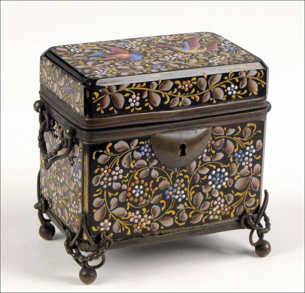 19TH CENTURY ENAMELED CASKET.: 19TH CENTURY ENAMELED CASKET. 4"x4"x2.5"