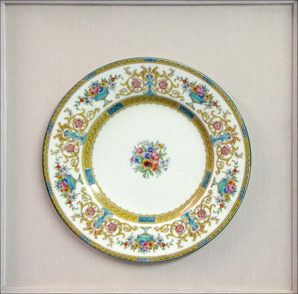 SET OF SIX MINTON PLATES, FRAMED.: SET OF SIX MINTON PLATES, FRAMED.