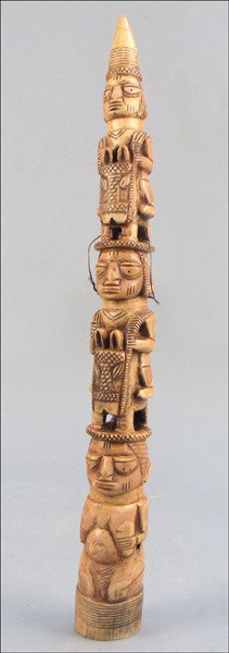 YORUBA CARVED IVORY HORN, NIGERIA.: YORUBA CARVED IVORY HORN, NIGERIA. Length: 24.5"
