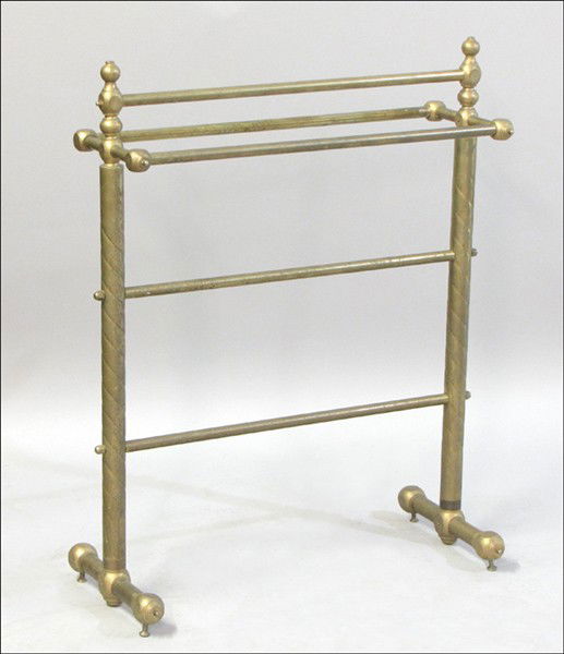 981043 BRASS QUILT RACK.