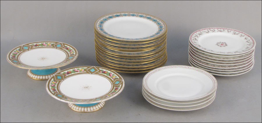 COLLECTION OF CONTINENTAL PORCELAIN.: COLLECTION OF CONTINENTAL PORCELAIN. Comprised of a set of 12 Haviland Limoges plates, 9.75", set of nine Haviland Limoges plates with rose pattern, 8.75", set of four Empire Bavarian plates, 8.75", a