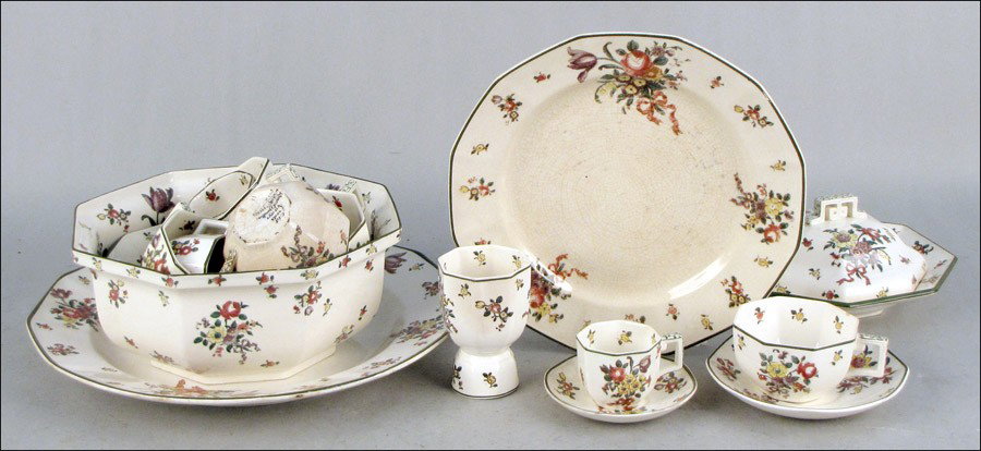 ROYAL DOULTON PORCELAIN DINNER SERVICE IN THE O: ROYAL DOULTON PORCELAIN DINNER SERVICE IN THE OLD LEEDS SPRAYS PATTERN. Comprised of dinner plates, salad plates, bread plates, cream soups with underplates, teacups with saucers, demitasse cups with 