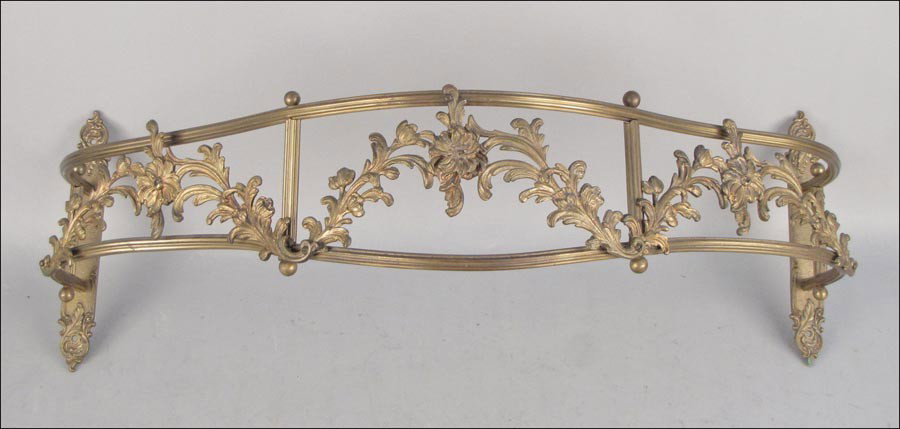 GILT METAL DRAPERY VALANCE.: GILT METAL DRAPERY VALANCE. H: 14" W: 29" D: 10"