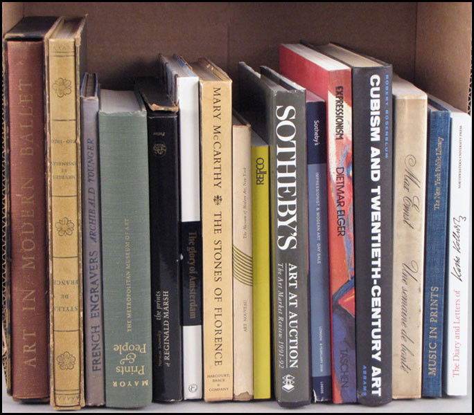 COLLECTION OF ART AND REFERENCE BOOKS.: COLLECTION OF ART AND REFERENCE BOOKS. Including printmaking, Sonia Delaunay, Daumier, Cubism, Reginald Marsh, and others