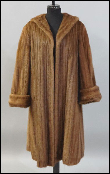 WHISKEY MINK COAT.: WHISKEY MINK COAT. Size medium