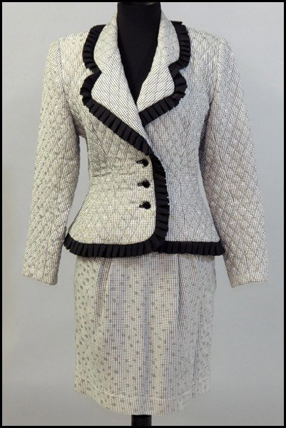 RICKIE FREEMAN FOR TERI JON QUILTED SILK SKIRT : RICKIE FREEMAN FOR TERI JON QUILTED SILK SKIRT SUIT. Size 6