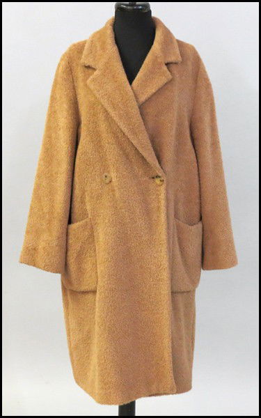 MAX MARA ALPACA AND WOOL BLEND COAT.: MAX MARA ALPACA AND WOOL BLEND COAT. Size 8
