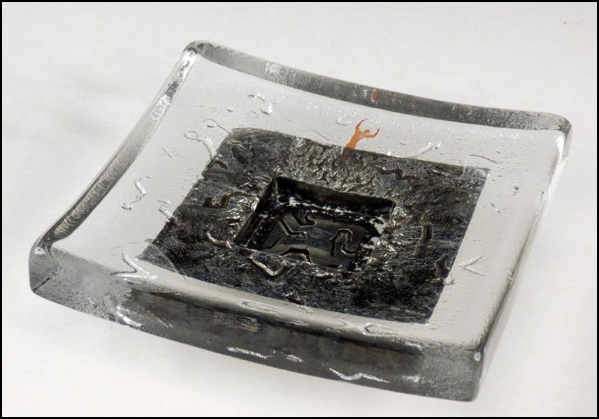 BERTIL VALLIEN FOR KOSTA BODA GLASS DISH.: BERTIL VALLIEN FOR KOSTA BODA GLASS DISH. 2.25" x 8.5"