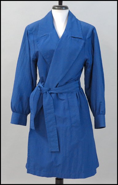 YVES SAINT LAURENT NYLON TRENCH COAT.: YVES SAINT LAURENT NYLON TRENCH COAT. With belt Size 8