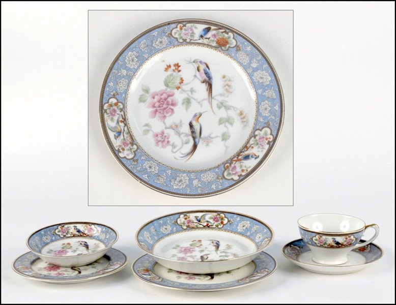 HUTSCHENREUTHER PORCELAIN DINNER SERVICE.: HUTSCHENREUTHER PORCELAIN DINNER SERVICE. Bearing a floral motif with birds throughout. Comprising twelve dinner plates, twelve salad plates, eleven fruit bowls, twelve saucers, three teacups, one bow