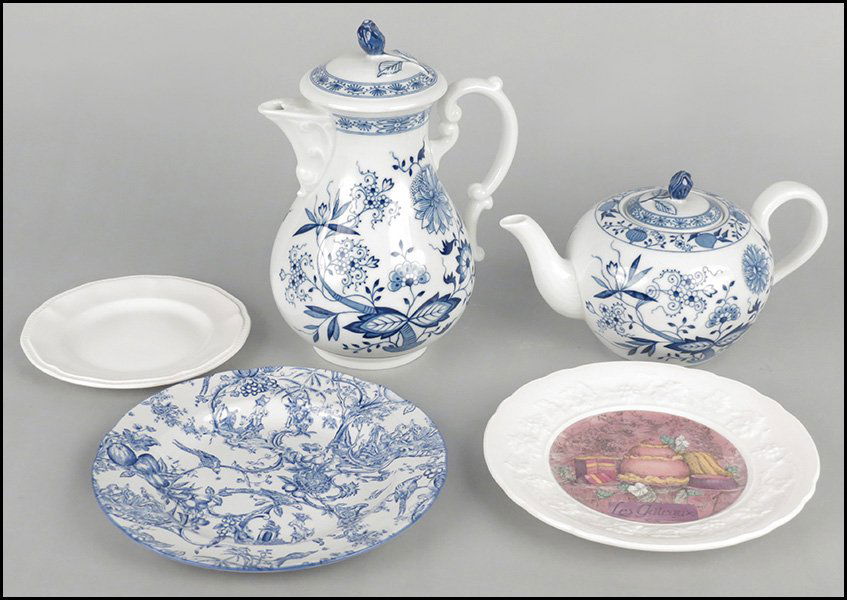 HUTSCHENREUTHER COFFEE POT AND TEAPOT.: HUTSCHENREUTHER COFFEE POT AND TEAPOT. In the 'blue onion' pattern. Together with five Kensington bread plates, six Gien luncheon plates, and five Spode 9" plates Height 10"