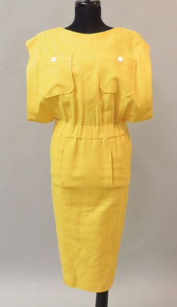 KARL LAGERFELD OPEN BACK YELLOW LINEN SHIFT DRESS.: KARL LAGERFELD OPEN BACK YELLOW LINEN SHIFT DRESS. With a cinched elastic waist, zip closure and zip up tank Size 36