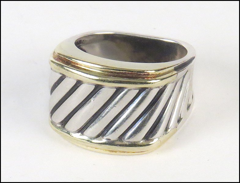 DAVID YURMAN LADY'S 14 KARAT YELLOW GOLD AND STERLING S: DAVID YURMAN LADY'S 14 KARAT YELLOW GOLD AND STERLING SILVER RING.