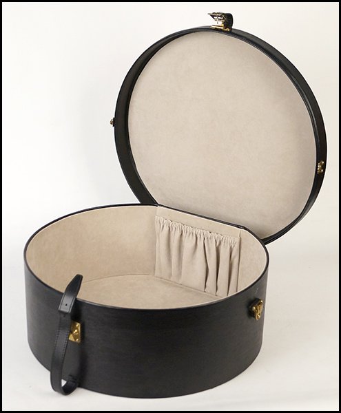 LOUIS VUITTON BLACK EPI LEATHER HAT BOX. - 3