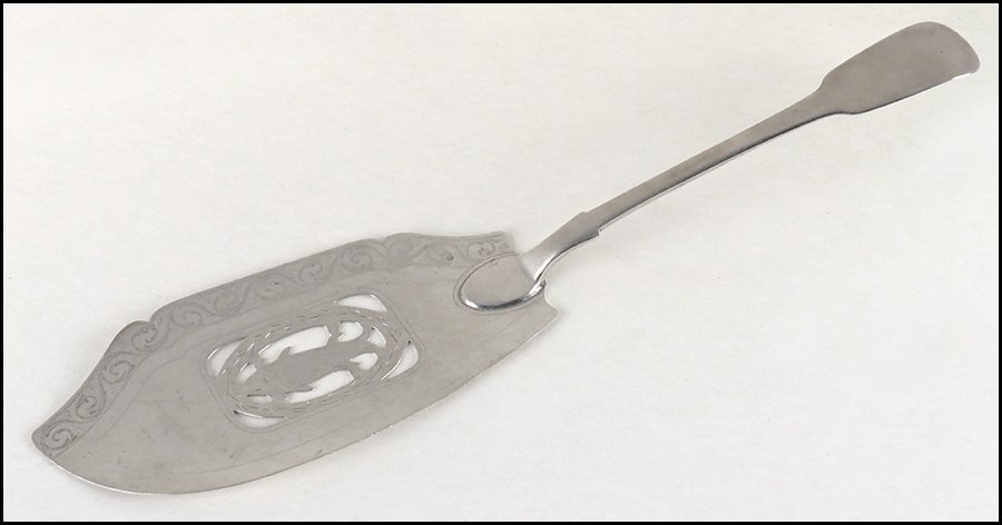 ENGLISH SILVER FISH SERVER.: ENGLISH SILVER FISH SERVER. Bearing hallmarks of Thomas Watson, circa 1825 Length: 12.25" Wt: 3.65ozt