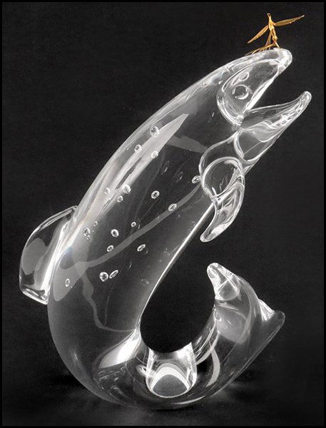 JAMES HOUSTON FOR STEUBEN, TROUT FISH AND FLY.: JAMES HOUSTON FOR STEUBEN, TROUT FISH AND FLY. Bearing an 18 karat yellow gold fly H: 8.5" W: 6" D: 2"