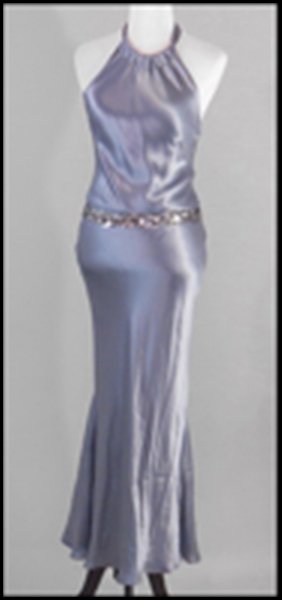 VERA WANG LAVENDER LABEL FLOOR LENGTH GOWN.: VERA WANG LAVENDER LABEL FLOOR LENGTH GOWN. Halter tie top. With sequin accented drop waist Size 2