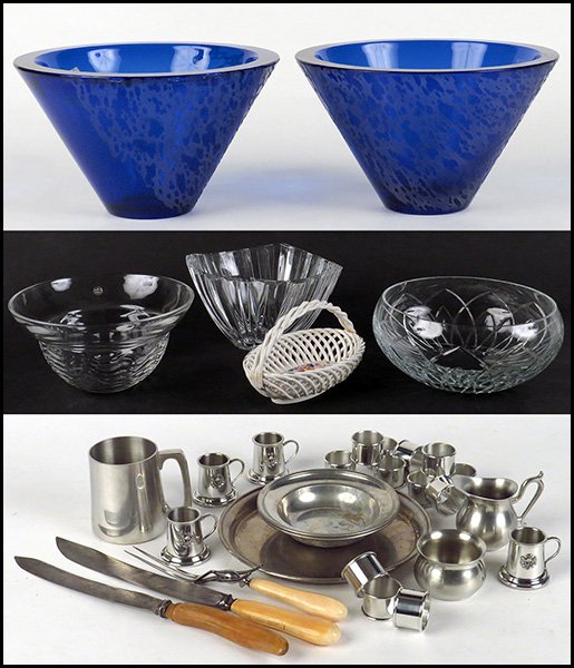COLLECTION OF DECORATIVE ITEMS.: COLLECTION OF DECORATIVE ITEMS. Comprised of a bone handled two-piece carving set, a set of ten napkin rings, two pewter bowls, one pewter tray, various pewter items, a pair of Sasaki cobalt glass bow