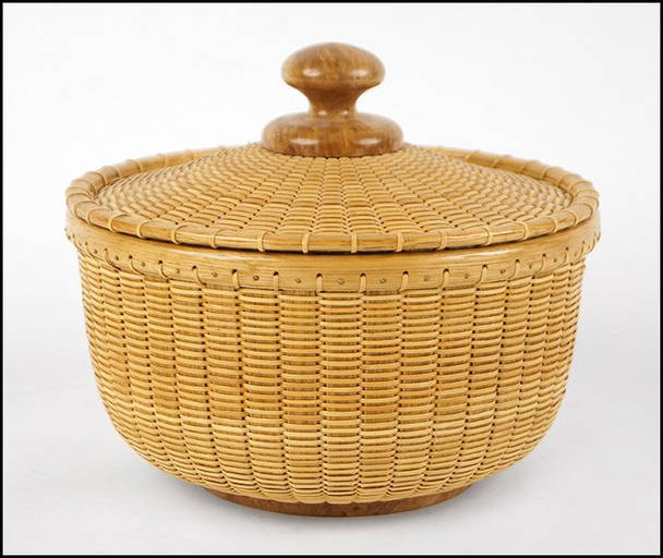 NANTUCKET BASKET WITH LID. Feb 22, 2014 Susanin's Auctions in IL