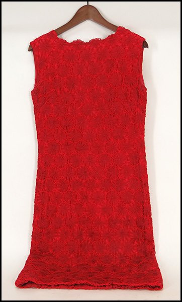 MIMI PEARCE NEW YORK HANDKNIT RED ROSETTE DRESS.: MIMI PEARCE NEW YORK HANDKNIT RED ROSETTE DRESS. A-line. With a bateau neckline Size unlabeled