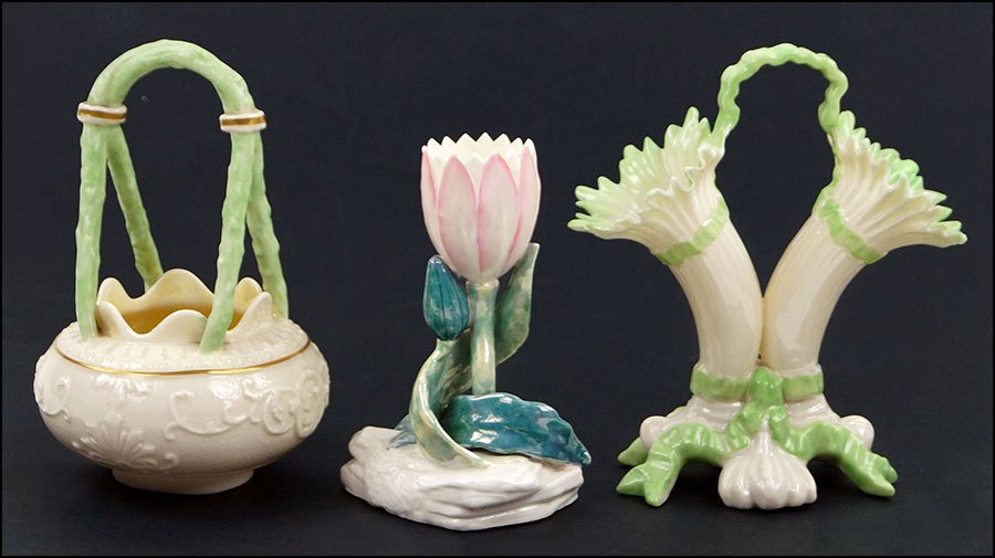 BELLEEK PORCELAIN TULIP VASE.