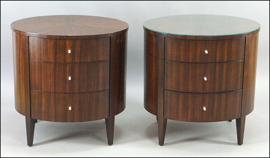 PAIR OF ETHAN ALLEN THREE-DRAWER GLASS TOP NIGHTSTANDS.: PAIR OF ETHAN ALLEN THREE-DRAWER GLASS TOP NIGHTSTANDS. Of oval form 26.5'' x 26'' x 21''