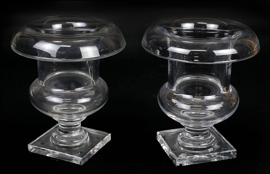 A PAIR OF VAL ST. LAMBERT CRYSTAL URNS.: A PAIR OF VAL ST. LAMBERT CRYSTAL URNS. 8.75" x 7"