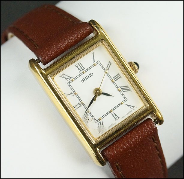 A LADY'S SEIKO WATCH.: A LADY'S SEIKO WATCH.