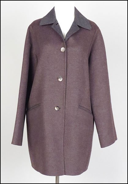 A LORO PIANA CASHMERE COAT.: A LORO PIANA CASHMERE COAT. Made in Italy. With a button front. Provenance: From the Estate of Frances R. Dittmer Size 46