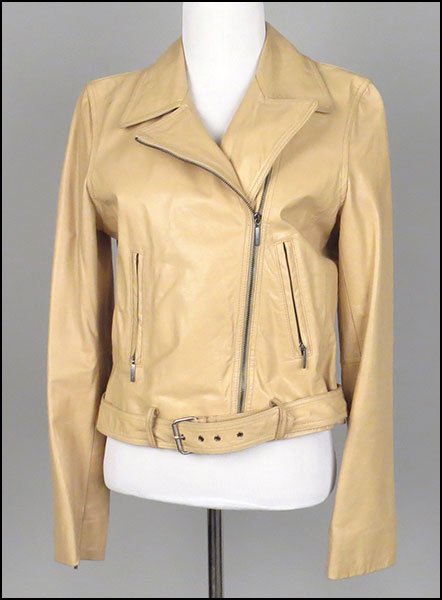 A PHILOSOPHY DI ALBERTA FERRETTI CAMEL COW SKIN JACKET.: A PHILOSOPHY DI ALBERTA FERRETTI CAMEL COW SKIN JACKET. Lined. No. 987377986. With a self belt Size US 6