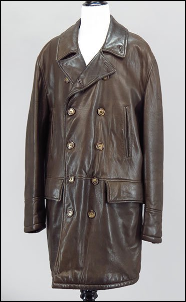 A MEN'S GIORGIO ARMANI BROWN LEATHER DOUBLE BREASTED: A MEN'S GIORGIO ARMANI BROWN LEATHER DOUBLE BREASTED COAT. Men's size 44