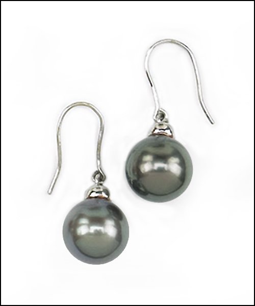 A PAIR OF BLACK TAHITIAN PEARL AND 18 KARAT WHITE GOLD: A PAIR OF BLACK TAHITIAN PEARL AND 18 KARAT WHITE GOLD WIREBACK EARRINGS. Pearls are approximately 10mm