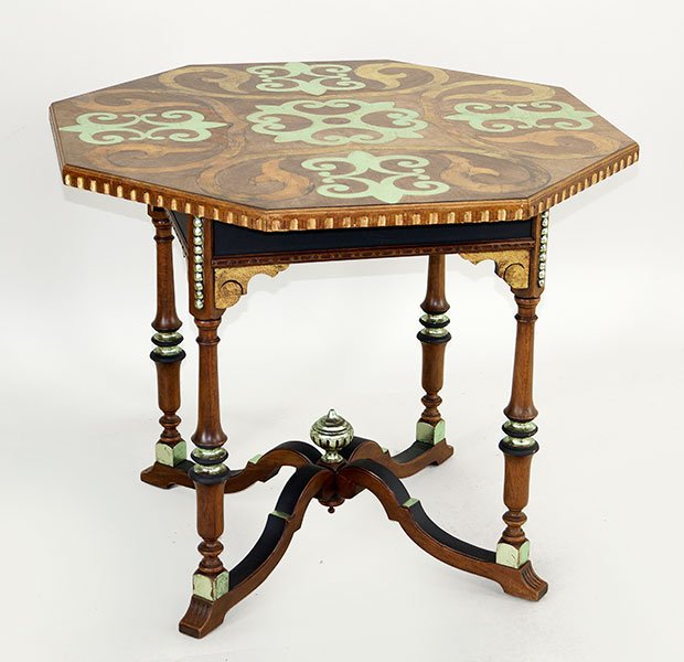 An Octagonal Oak Center Table. (1 of 1)