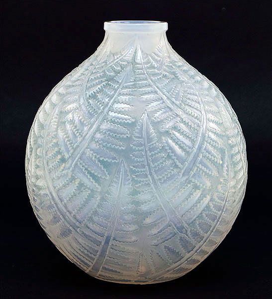 A Lalique Espalion Opalescent Glass Vase. (1 of 2)