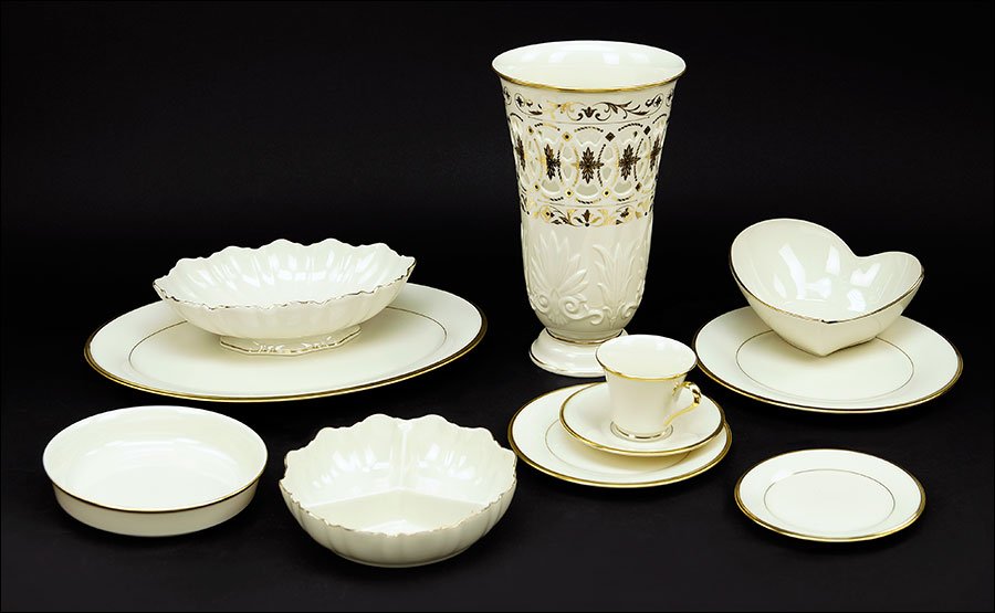 A Lenox China Dinner Service in the Eternal Pattern.: A Lenox China Dinner Service in the Eternal Pattern. Seventy-seven pieces comprising twelve dinner plates, twelve salad plates, twelve bread plates, twelve cups, twelve saucers, twelve soup bowls, one
