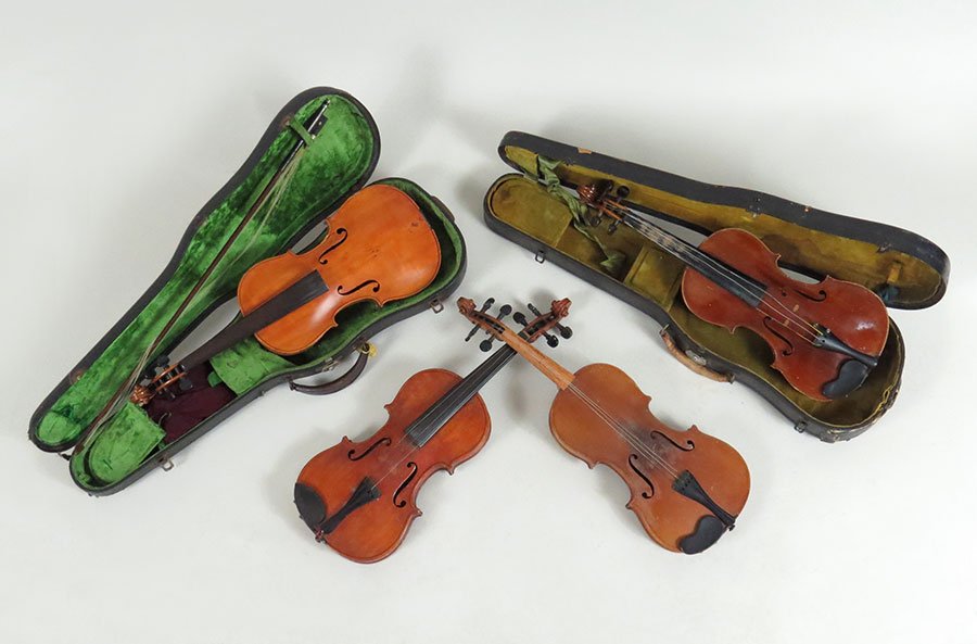 A Collection of Decorative Violins.: A Collection of Decorative Violins. Consisting of four violin's, two without cases and two with a case, one does include a bow Length: 23.5"
