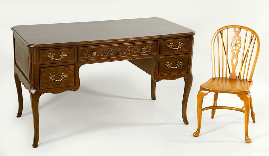 A Davis Cabinet Company Oak Desk.: A Davis Cabinet Company Oak Desk. Together with a Smith Watson oak side chair Desk: 31.5" x 53" x 26"