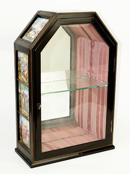 A 19th Century German Tabletop Curio Cabinet. (1 of 4)