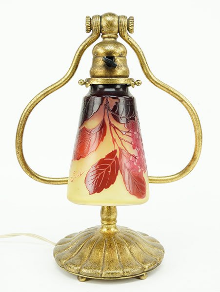 A Tiffany Studios Harp Form Desk Lamp. (1 of 5)