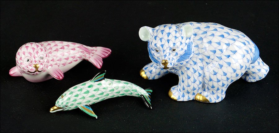 A Herend Hungary Porcelain Figure Of A Bear Cub. (1 of 1)