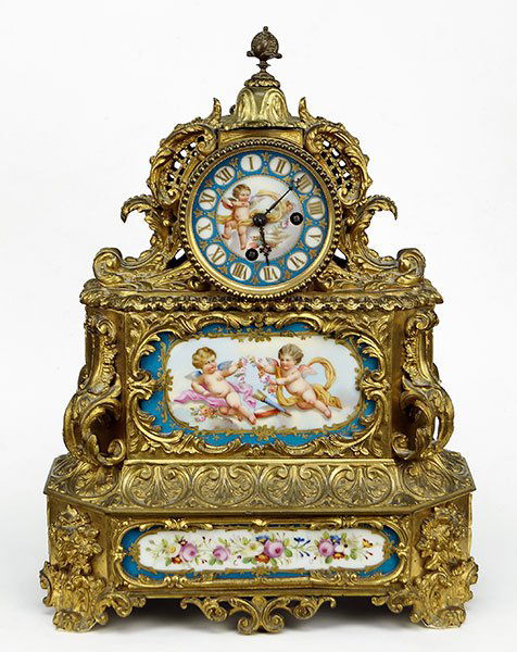 A French Gilt Bronze Mantle Clock. (1 of 8)