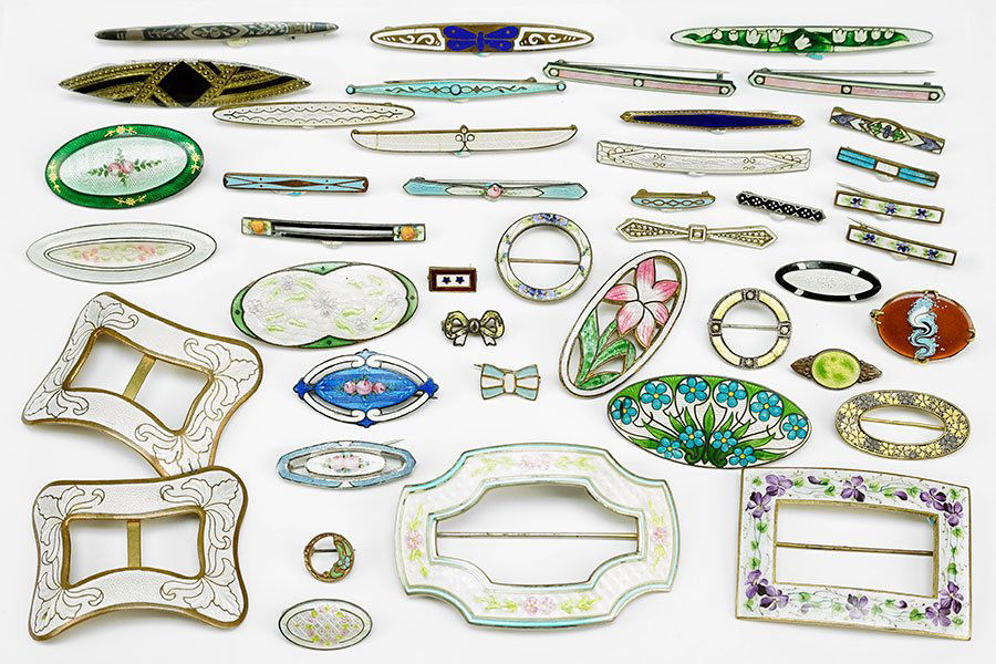 A Collection of Enamel Brooches. (1 of 1)